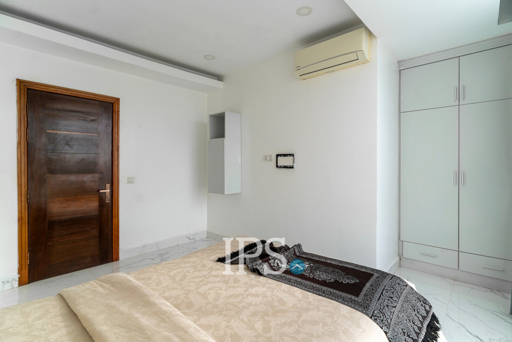 3 Bedroom Apartment For Rent - Svay Dangkum, Siem Reap - Image 11