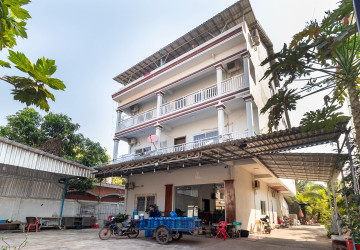 1 Bedroom Apartment For Rent - Sala Kamreuk, Siem Reap thumbnail