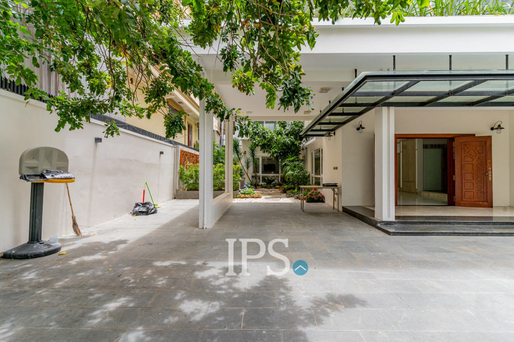 6 Bedroom Villa For Rent - Toul Svay Prey 2, Phnom Penh - Image 3 6 Bedroom Villa For Rent - Toul Svay Prey 2, Phnom Penh - Image 3