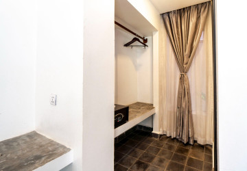 7 Bedroom  Hotel For Rent - Sangkat Siem Reap, Siem Reap thumbnail