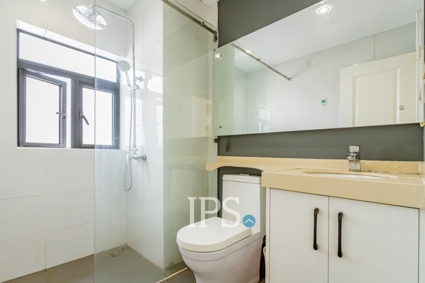 3 Bedroom Serviced Apartment For Rent - BKK1, Phnom Penh