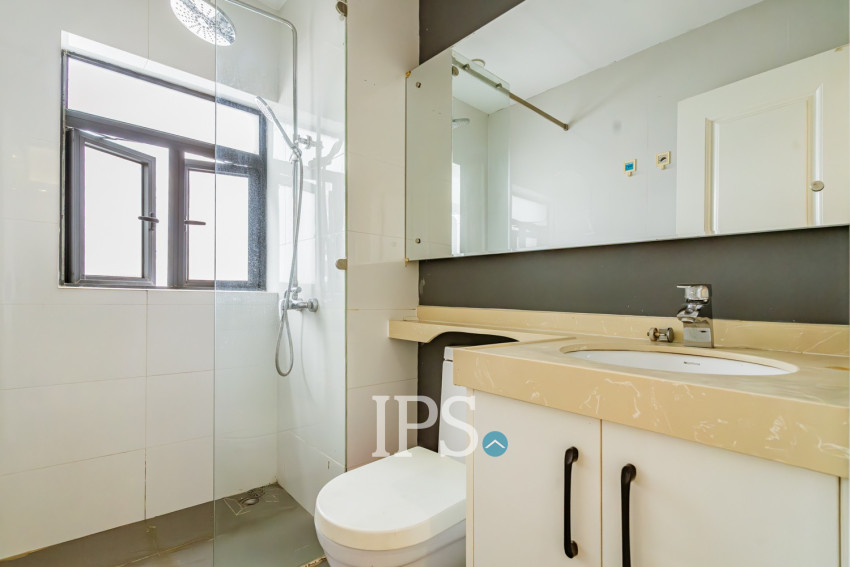 3 Bedroom Serviced Apartment For Rent - BKK1, Phnom Penh