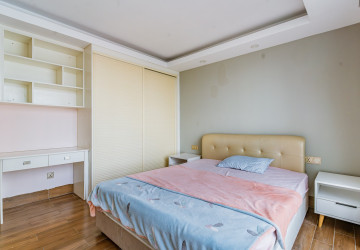 3 Bedroom Serviced Apartment For Rent - BKK1, Phnom Penh thumbnail