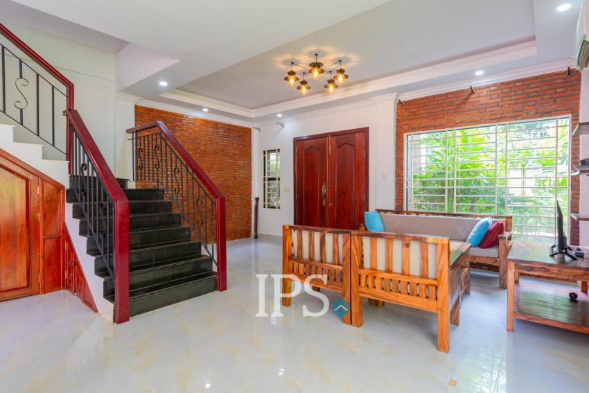 2 Bedroom Villa For Rent - Slor Kram, Siem Reap