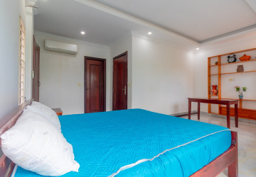 2 Bedroom Villa For Rent - Slor Kram, Siem Reap thumbnail