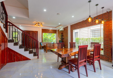 2 Bedroom Villa For Rent - Slor Kram, Siem Reap thumbnail