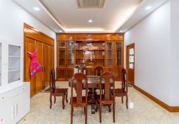 4 Bedroom Villa For Rent - Chak Angrae Kraom, Phnom Penh thumbnail