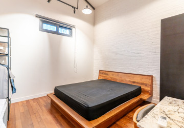 Renovated 2 Bedroom Apartment For Sale - Wat Phnom, Phnom Penh thumbnail