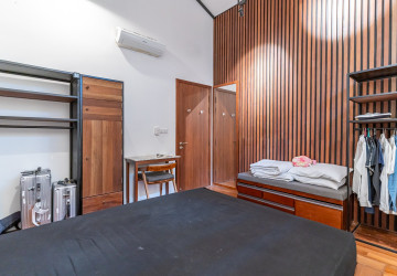 Renovated 2 Bedroom Apartment For Sale - Wat Phnom, Phnom Penh thumbnail