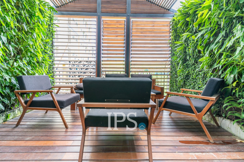 Renovated 2 Bedroom Apartment For Sale - Wat Phnom, Phnom Penh