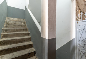 Renovated 2 Bedroom Apartment For Sale - Wat Phnom, Phnom Penh thumbnail