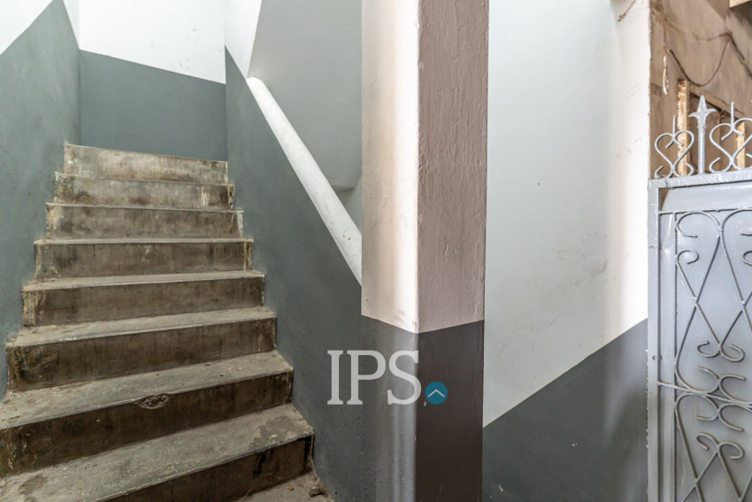 Renovated 2 Bedroom Apartment For Sale - Wat Phnom, Phnom Penh