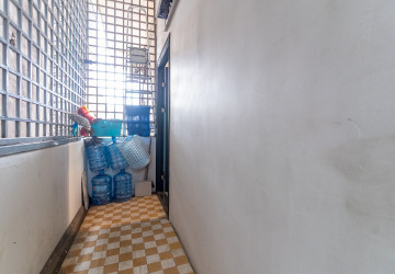 Renovated 2 Bedroom Apartment For Sale - Wat Phnom, Phnom Penh thumbnail