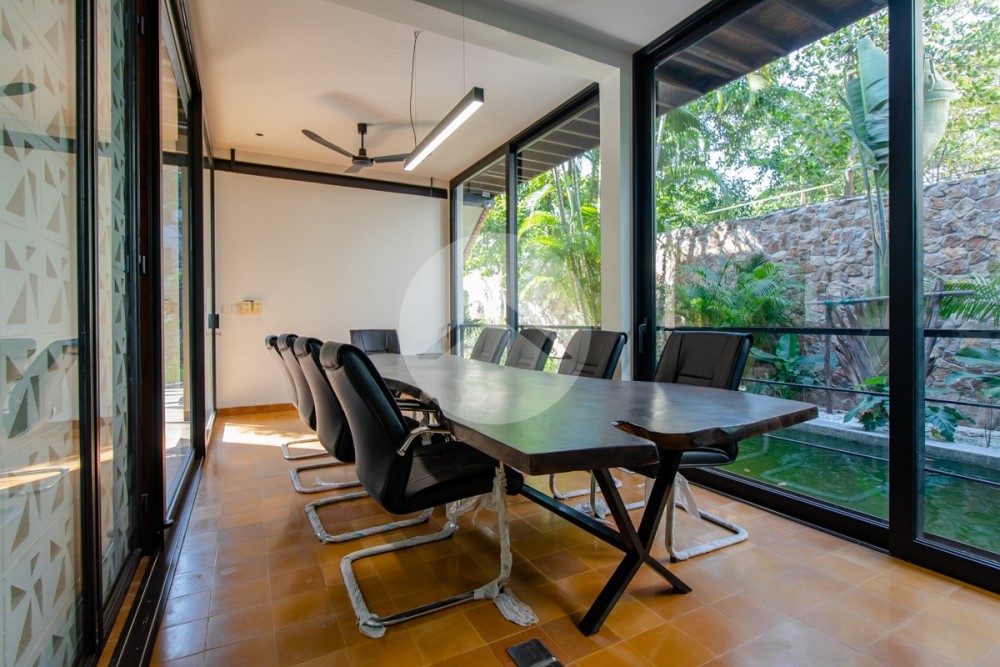 4 Bedroom Wooden Villa For Sale - Wat Damnak, Siem Reap - Image 19