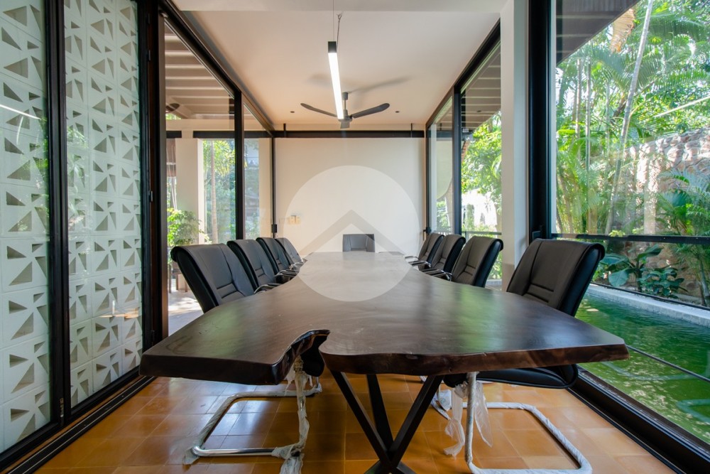 4 Bedroom Wooden Villa For Sale - Wat Damnak, Siem Reap - Image 18