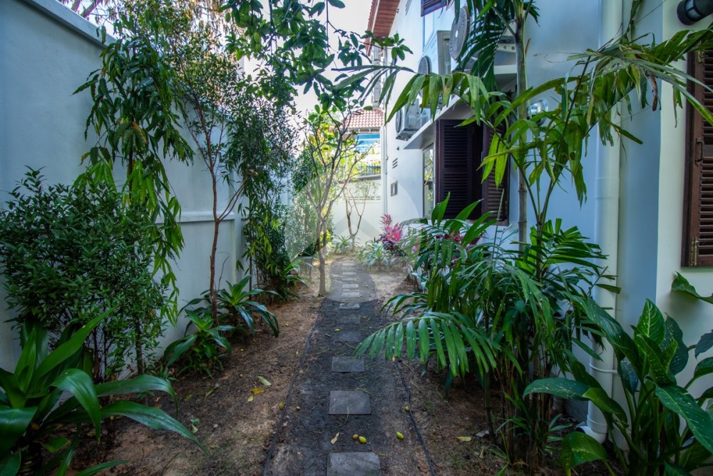 4 Bedroom Wooden Villa For Sale - Wat Damnak, Siem Reap - Image 49