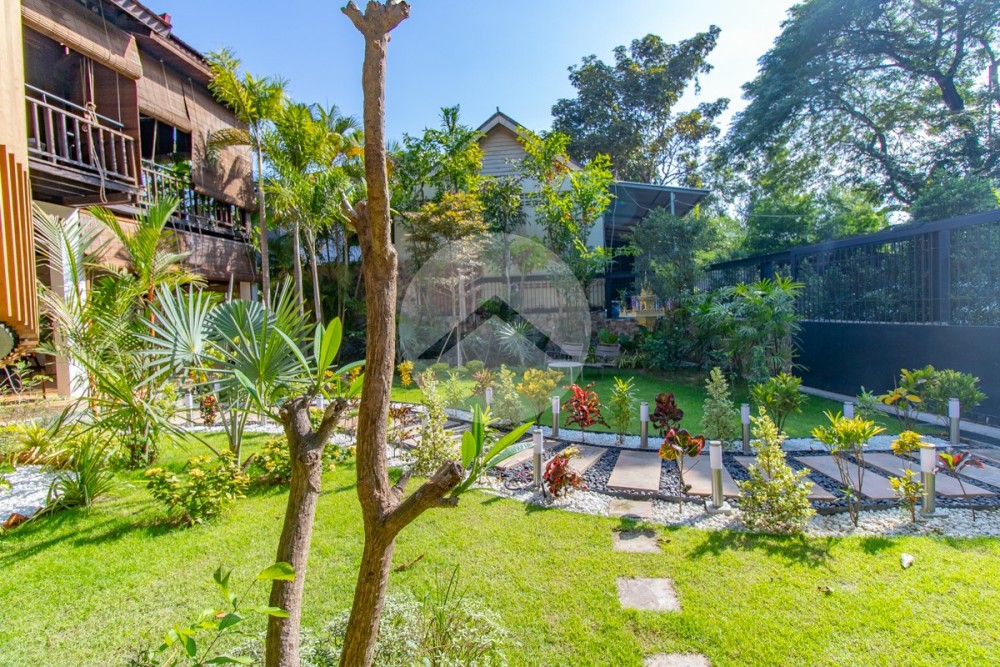 4 Bedroom Wooden Villa For Sale - Wat Damnak, Siem Reap - Image 46