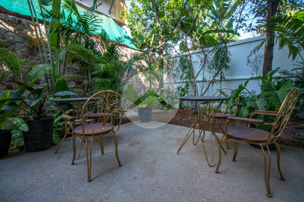 4 Bedroom Wooden Villa For Sale - Wat Damnak, Siem Reap - Image 52