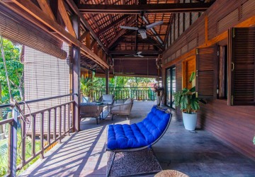 4 Bedroom Wooden Villa For Sale - Wat Damnak, Siem Reap thumbnail