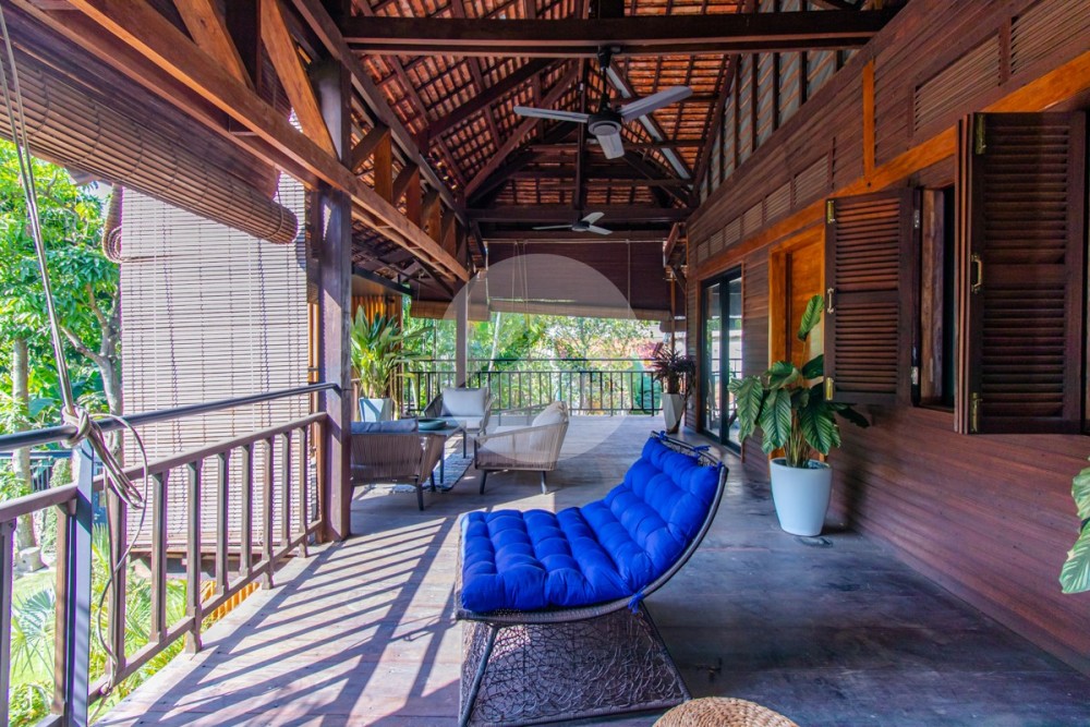 4 Bedroom Wooden Villa For Sale - Wat Damnak, Siem Reap - Image 42