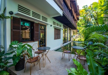 4 Bedroom Wooden Villa For Sale - Wat Damnak, Siem Reap thumbnail