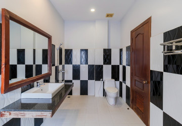 2 Bedroom Apartment For Rent - Svay Dangkum, Siem Reap thumbnail