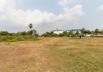 4,705 Sqm Residential Land For Sale - Sangkat Siem Reab, Siem Reap thumbnail