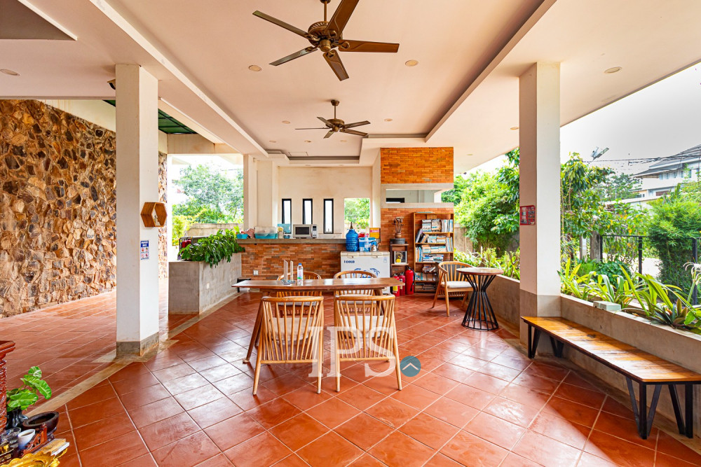 6-Unit Apartment Building for Sale – Svay Dangkum, Siem Reap - Image 5