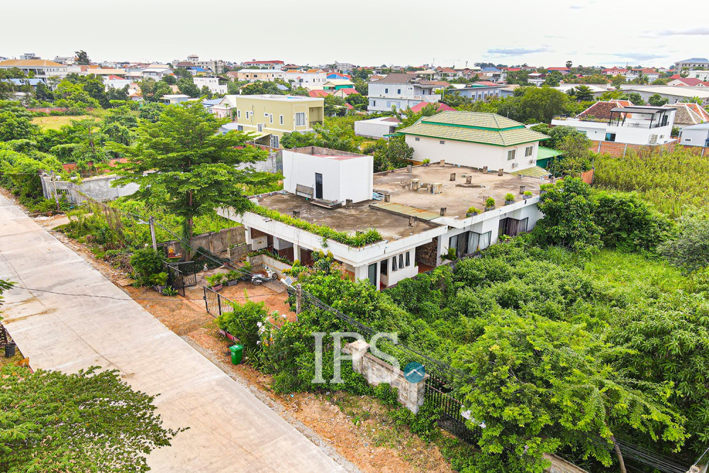6-Unit Apartment Building for Sale – Svay Dangkum, Siem Reap
