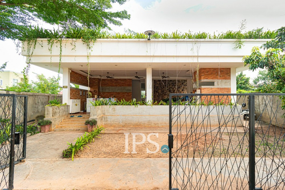 6-Unit Apartment Building for Sale – Svay Dangkum, Siem Reap - Image 3
