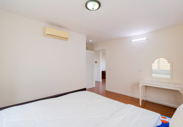 3 Bedroom Apartment For Rent - Svay Dangkum, Siem Reap thumbnail