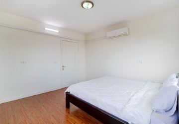 3 Bedroom Apartment For Rent - Svay Dangkum, Siem Reap thumbnail