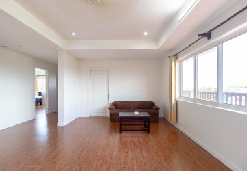 3 Bedroom Apartment For Rent - Svay Dangkum, Siem Reap thumbnail