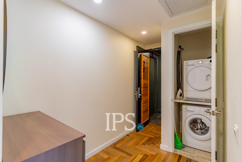 2 Bedroom Condo For Rent - Tonle Bassac, Phnom Penh