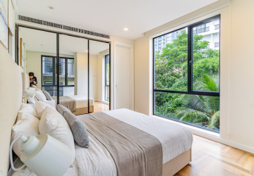 2 Bedroom Condo For Rent - Tonle Bassac, Phnom Penh thumbnail