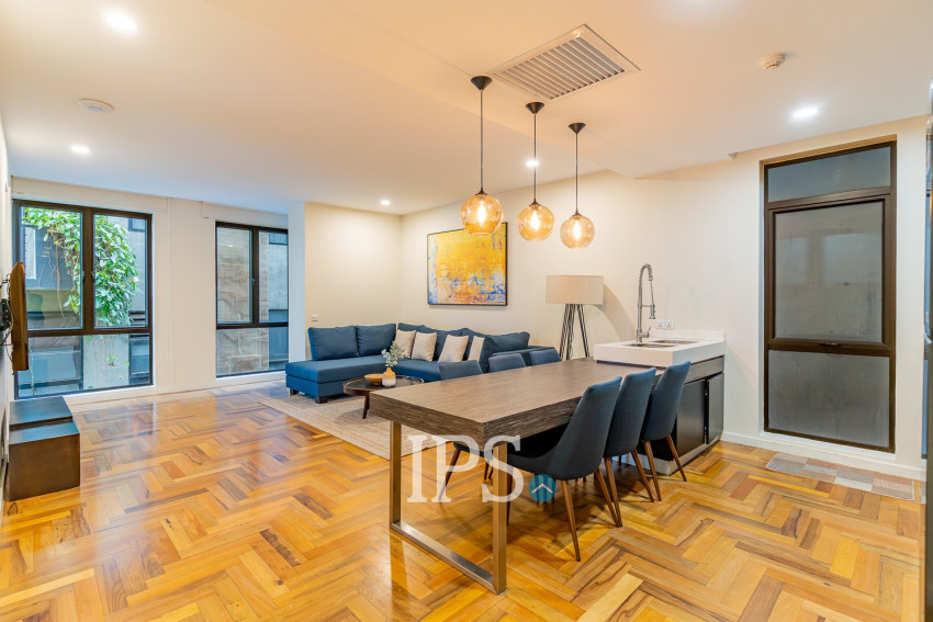 2 Bedroom Condo For Rent - Tonle Bassac, Phnom Penh