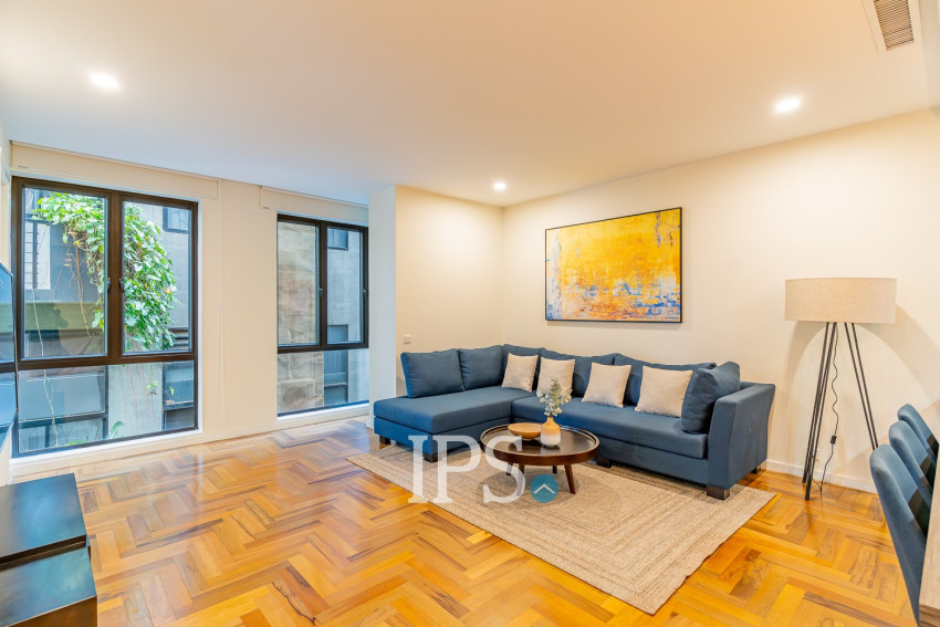 2 Bedroom Condo For Rent - Tonle Bassac, Phnom Penh