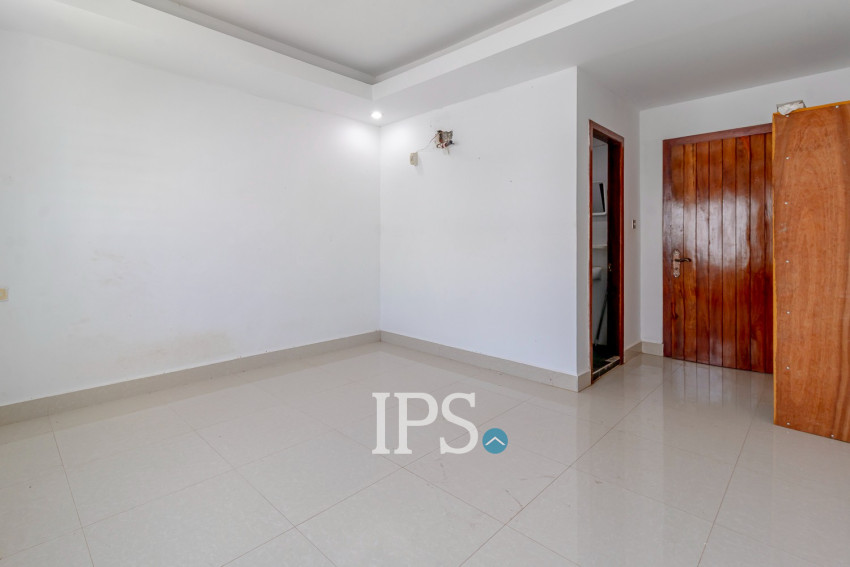 5 Bedroom Shophouse For Sale - Chreav, Siem Reap