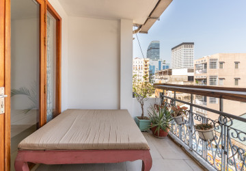 Renovated 1 Bedroom Apartment  For Rent - Phsar Chas, Phnom Penh thumbnail
