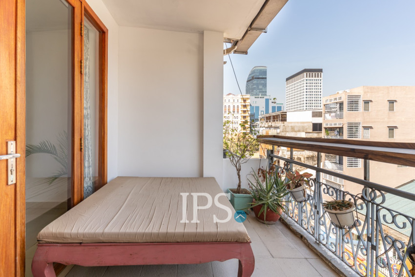 Renovated 1 Bedroom Apartment  For Rent - Phsar Chas, Phnom Penh
