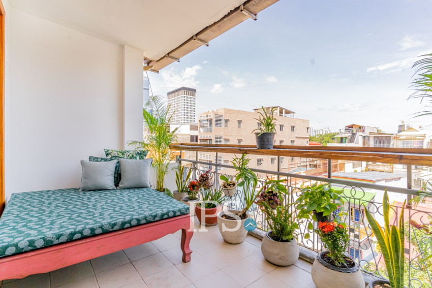 Renovated 1 Bedroom Apartment For Rent - Phsar Chas, Phnom Penh