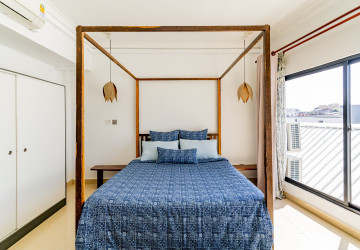Renovated 1 Bedroom Apartment  For Rent - Phsar Chas, Phnom Penh thumbnail