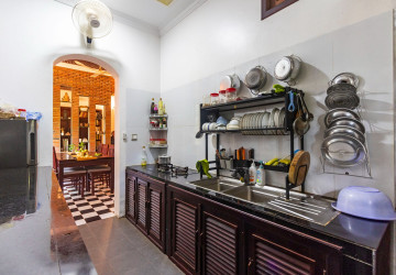 2 Bedroom Apartment For Rent - Sangkat Siem Reap, Siem Reap thumbnail