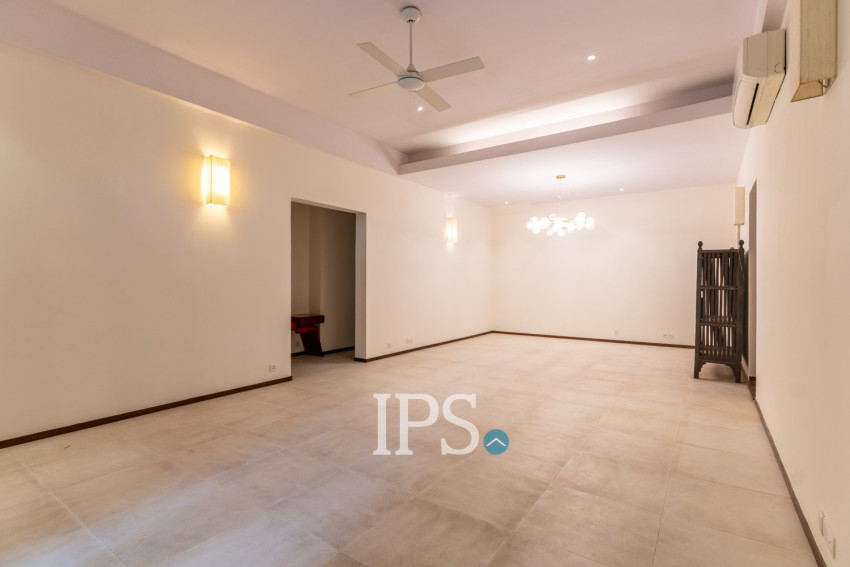 Renovated 3 Bedroom Apartment For Rent - Srah Chork , Phnom Penh