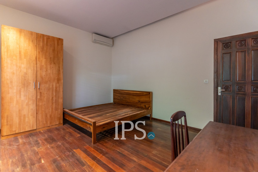 Renovated 3 Bedroom Apartment For Rent - Srah Chork , Phnom Penh