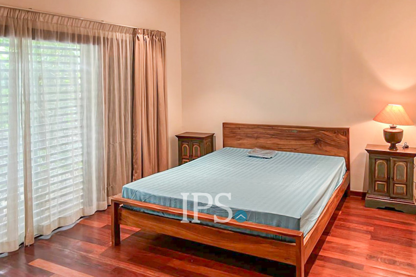 Renovated 3 Bedroom Apartment For Rent - Srah Chork , Phnom Penh