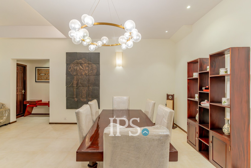 Renovated 3 Bedroom Apartment For Rent - Srah Chork , Phnom Penh