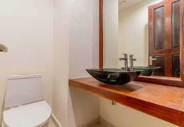 Renovated 3 Bedroom Apartment For Rent - Srah Chork , Phnom Penh thumbnail