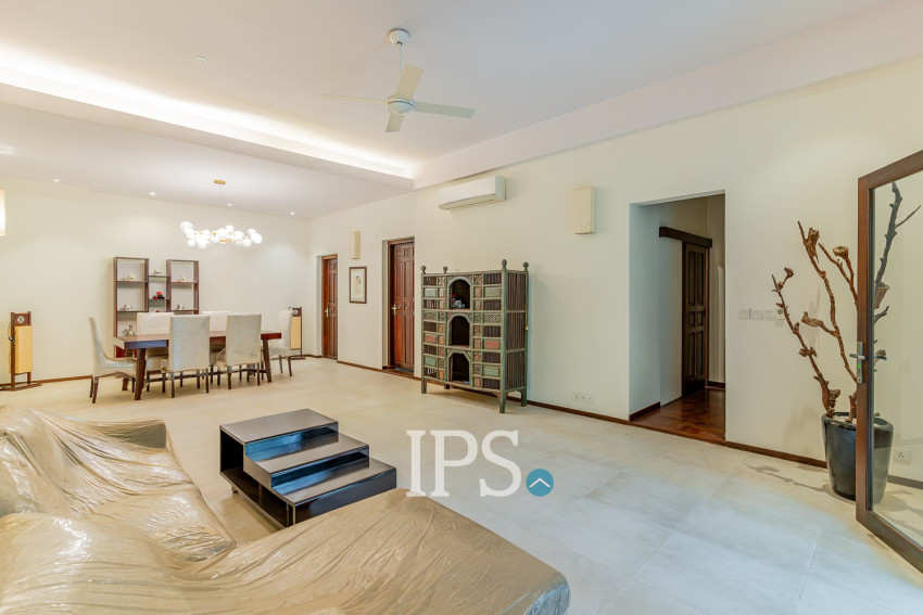Renovated 3 Bedroom Apartment For Rent - Srah Chork , Phnom Penh