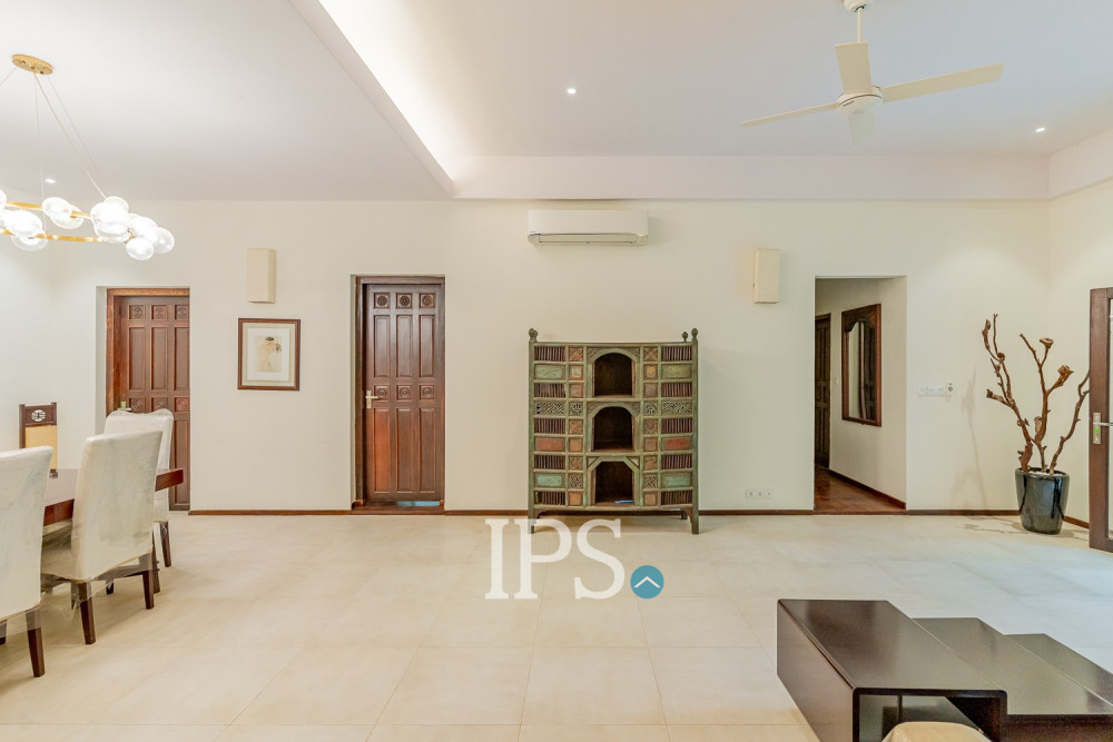 Renovated 3 Bedroom Apartment For Rent - Srah Chork , Phnom Penh - Image 9